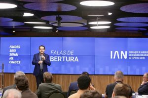 Prefeito de Vitória, Lorenzo Pazolini, no lançamento do IAN 2025 (17/11/2025) | Foto: Gustavo Louzada/FINDES